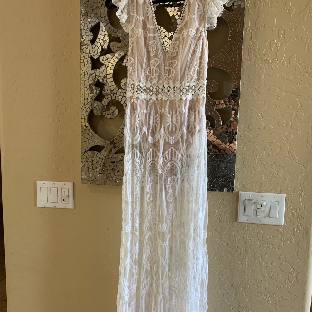Beautiful See thru White lace dress Size L